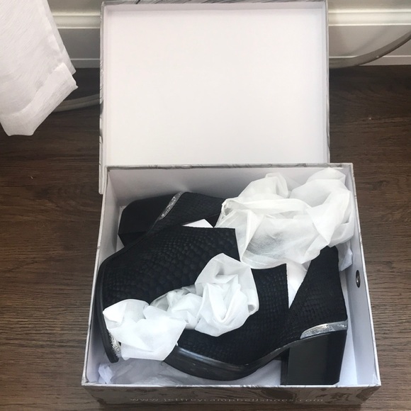 Free People hunt the plains boots - Picture 2 of 8